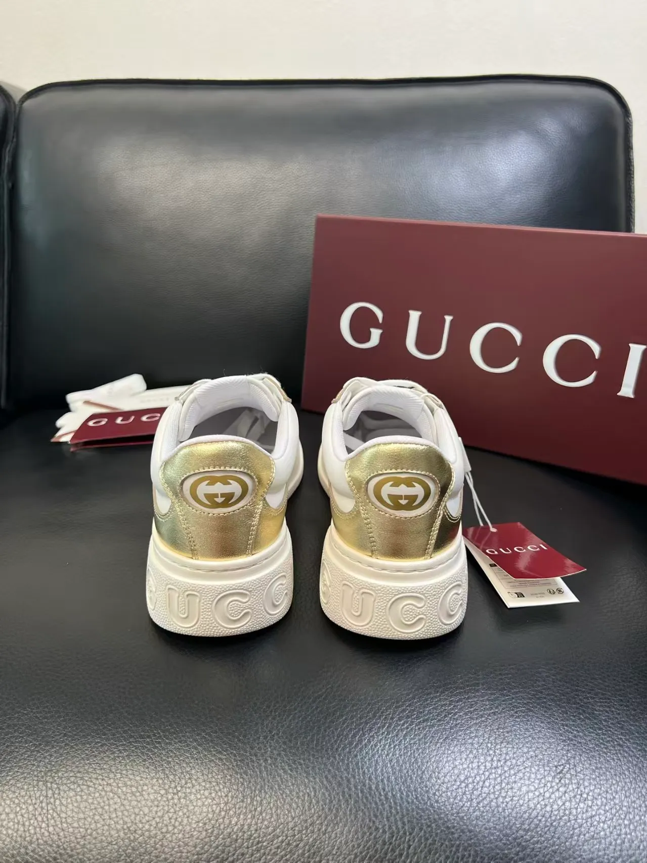 P420 new men's shoes GUCCI [Lightning] latest shoes are shipped. Original quality, fashionable and trendy, using special materials and brand new packaging. The foot feels super comfortable and the workmanship is impeccable Code number: 38-45 No. 058